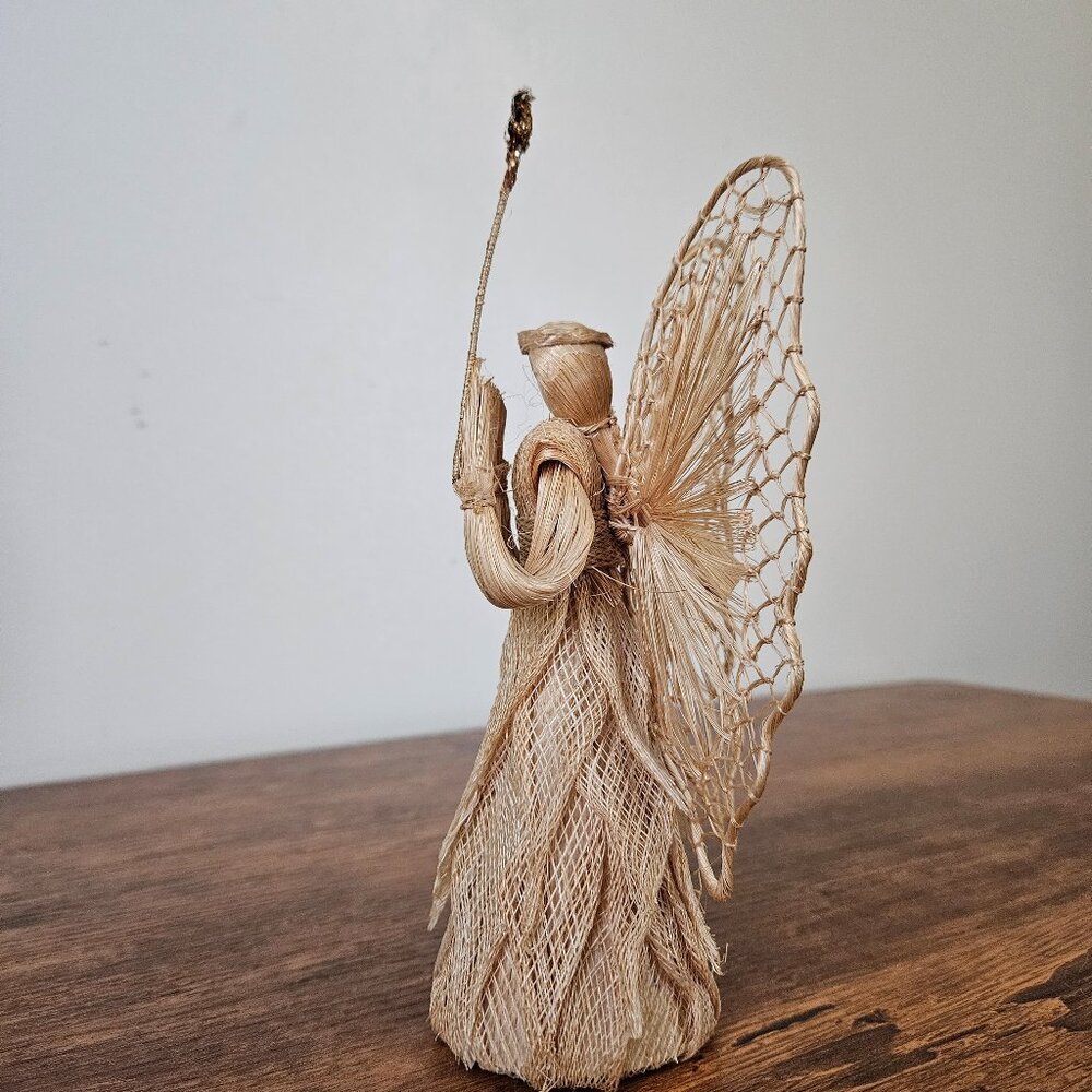 Vintage 1970s Christmas Corn Silk Abaca Straw Tree Topper Shelf Sitter Angel - Picture 4 of 5
